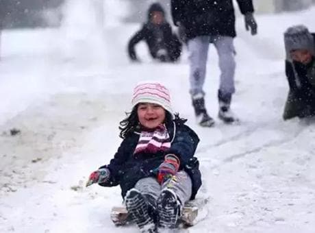 Valilik duyurdu! Gümüşhane'de kar nedeniyle eğitime ara verildi