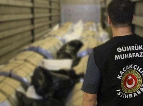 Gümrükler Muhafaza ekipleri, 3 ayrı operasyonda 484 kilogram uyuşturucu ele geçirdi
