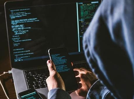 Milyonlarca kişinin telefonuna aynı anda geldi! İran saldırısı öncesi İsrail'den gizemli mesaj
