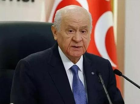 MHP Lideri Bahçeli'den İran mesajı: Savaş durmazsa 3. dünya savaşının taşları döşenecek