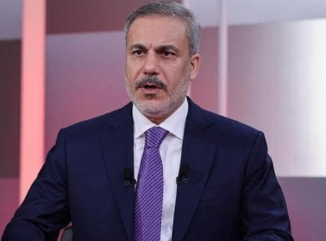 Son dakika...İran'dan ateşlenen füze imha edildi: Dışişleri Bakanı Hakan Fidan, İranlı mevkidaşı Arakçi ile görüştü