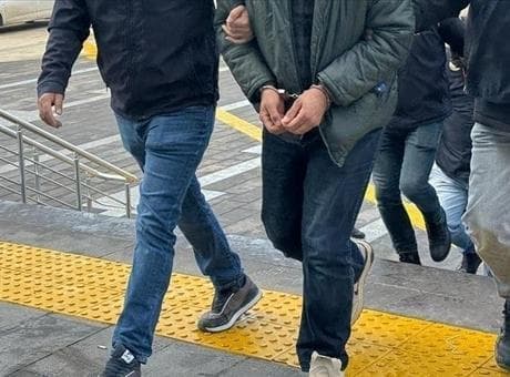 İstanbul'da dolandırıcılık operasyonu: 64 şüpheli yakalandı
