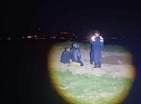 Sit alanında gece baskını! Türbe çevresinde kaçak kazı yapan 7 kişi suçüstü yakalandı