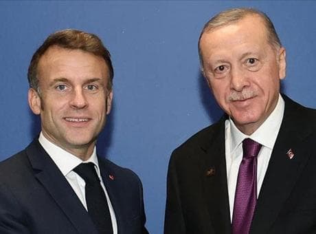 Cumhurbaşkanı Erdoğan, Emmanuel Macron ile görüştü
