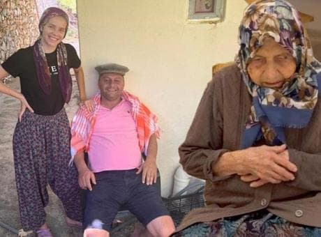 Herkes Ukraynalı gelin Daria’yı konuluyor! Eşinin babaannesine öyle bir şey yaptı ki… ‘Beni arayıp, mesaj attılar’
