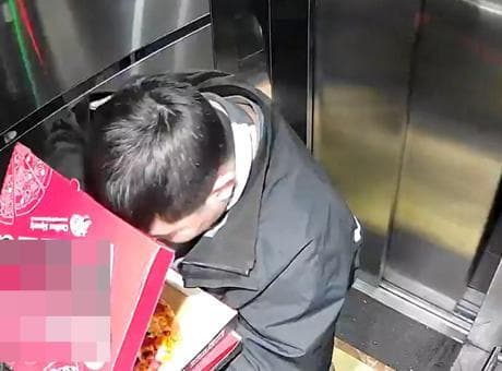 Asansörde akılalmaz anlar! Siparişteki pizzayı yiyen kuryeden, teslimat sonrası skandal hareket