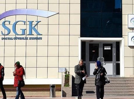 SGK harekete geçti! Binlerce kişinin emekliliği iptal