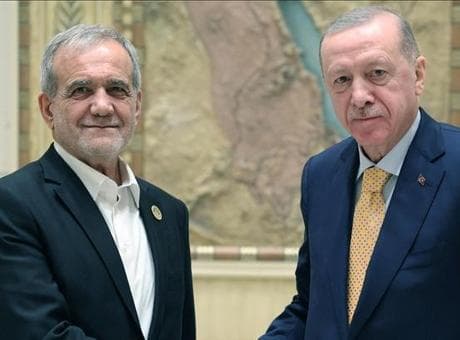 Cumhurbaşkanı Erdoğan Mesud Pezeşkiyan ile görüştü