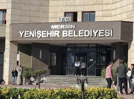 Son dakika... Yenişehir Belediyesi’ne operasyon: Çok sayıda kişi hakkında gözaltı kararı