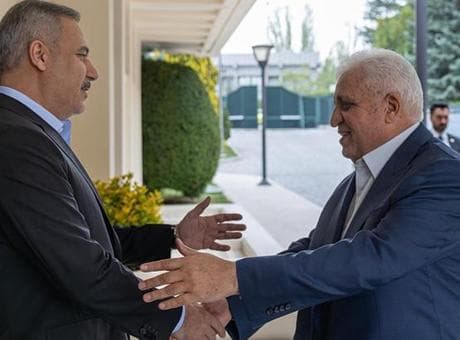 Dışişleri Bakanı Hakan Fidan, Haşdi Şabi Komisyonu Başkanı Feyyad ile görüştü