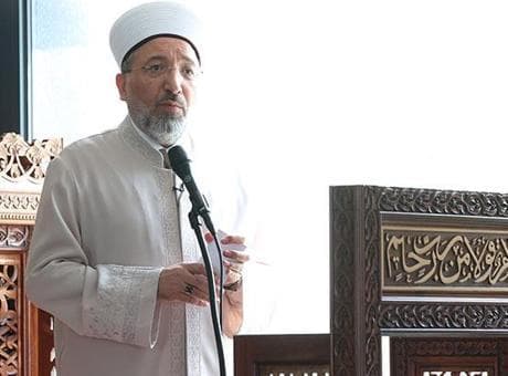 Diyanet İşleri Başkanı Arpaguş'tan Paris'te 'dijital çağ' uyarısı