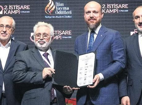 İlim yayma ödülleri sahipleri imzaladı: Bölgesel istikrar için bilim diplomasisi