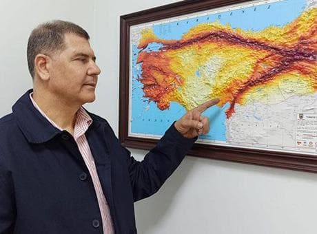 Doğu Akdeniz'de deprem tartışmasına kritik açıklama! Prof. Dr. Över: İddialar abartılı