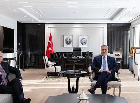 Dışişleri Bakanı Hakan Fidan, BM Genel Sekreteri'nin Özel Temsilcisi Arnault ile bir araya geldi