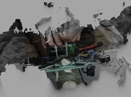 Ateşkes bine yakın İHA ile ihlal edildi! Ukrayna, Rusya'da hava trafiğini felç etti