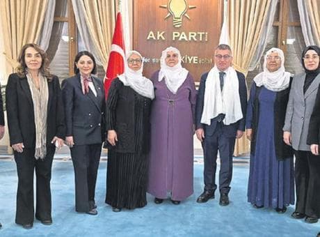 ‘Barış Anneleri’nden siyasi partilere ziyaret