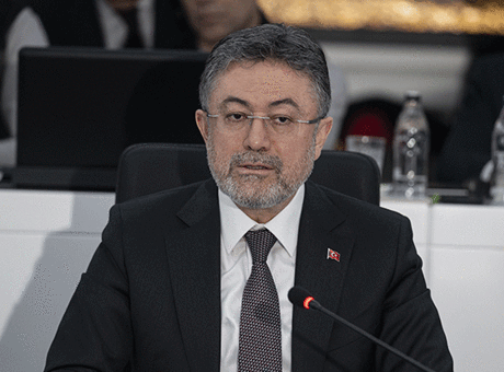 Bakan Yumaklı tartışmalara noktayı koydu: Yapay et Türkiye’ye giremez