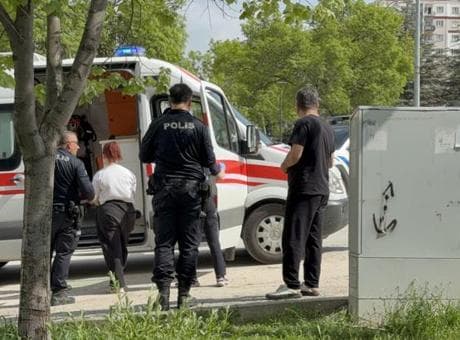 Eskişehir’de parkta 'Erkek arkadaş' tartışması! Kız çocuklarının karıştığı kavga kanlı bitti