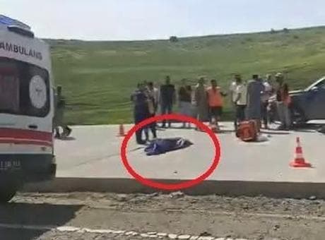 Şırnak’ta yol çalışması faciayla bitti! Hafif ticari aracın çarptığı işçi arkadaşlarının gözleri önünde hayatını kaybetti