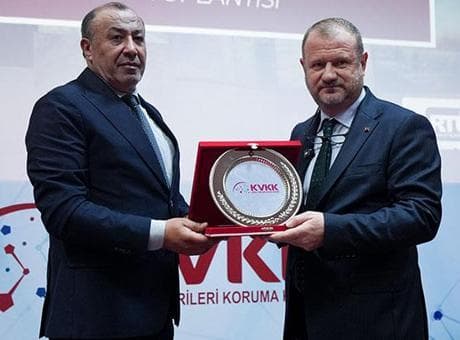 Ekranlarda mahremiyet dönemi! KVKK ve RTÜK el ele verdi: İfşanın bedeli ağır olacak