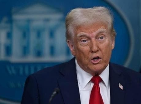 ABD Başkanı Trump'tan uranyum açıklaması! 'İran ekonomisinin çökmesini bekliyoruz'