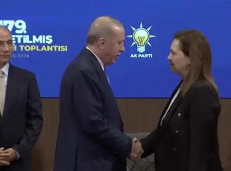 Son dakika: AK Parti'ye katılan Afyonkarahisar Belediye Başkanı Burcu Köksal'dan ilk açıklama