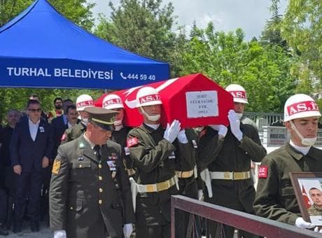 Ailesi istedi, şehit cenazesi 14 yıl sonra İstanbul'a taşındı