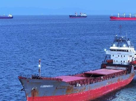 İran'dan dünyaya Hürmüz Boğazı mesajı: Bizim için o mesele kapandı