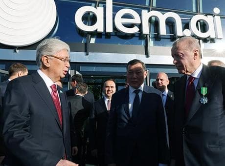 Astana’da teknoloji zirvesi! Erdoğan, yapay zeka merkezini ziyaret etti