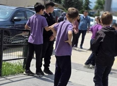 İndirimli aldılar, hastanelik oldular! 28 öğrenci zehirlendi