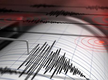 Japonya'da 6.7 şiddetinde deprem! Yetkililerden tsunami açıklaması