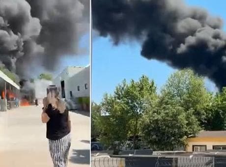 Plastik boru deposunda çıkan yangın söndürüldü