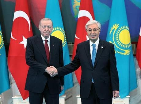 Cumhurbaşkanı Erdoğan'ın Kazakistan ziyareti Orta Asya'da geniş yankı buldu! 'Taşlar yeniden diziliyor, altın köprü Türkiye'
