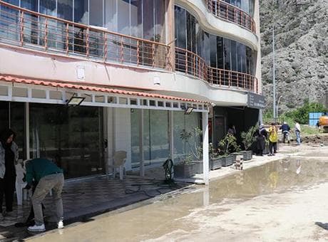 Amasya'da Yeşilırmak taştı, evleri ve tarım alanlarını su bastı