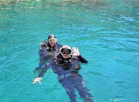 Antalya’da denizin altında alarm veren görüntü! Vali Hulusi Şahin ilk kez dalış yaptı