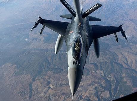 Bölgede tansiyon yükseldi! NATO'ya ait savaş uçağı İHA'yı düşürdü