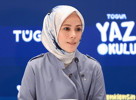 İstanbul'da TÜGVA Yaz Okulu'nun tanıtıldı! Esra Albayrak: Çocuklarımızı korumak zorundayız