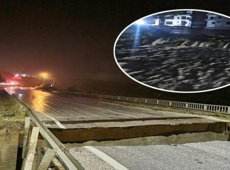 Hatay'da şiddetli sağanak! Köprü çöktü, araçlar sürüklendi