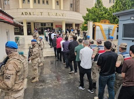 Askerlikten kaçmak için sahte rapor ağı! 7 ilde operasyon