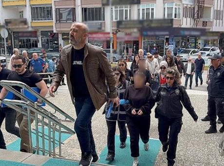 Güzellik salonunda şok dolandırıcılık! Müşterileri oyalayıp mobil bankacılıktan kredi çektiler
