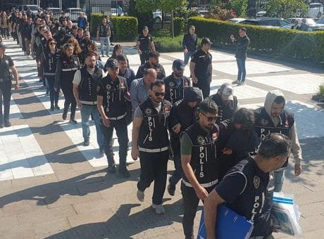 Öğrencilerin bilgileriyle vurgun iddiası! 21 kişi adliyede: 'Staj yapıyor' gösterip para aldılar