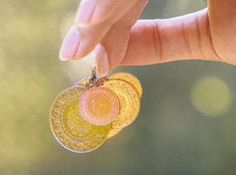Altın ve gümüş hafif yükselişte
