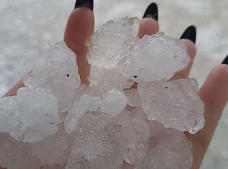 Hatay ve Osmaniye’de sağanak ve dolu hayatı felç etti! Yollar çöktü, evleri su bastı, dereler taştı