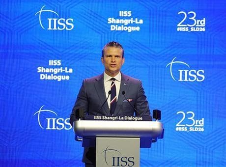 ABD'den son dakika açıklaması! Savunma Bakanı Hegseth duyurdu: İran'a saldırmaya hazırız