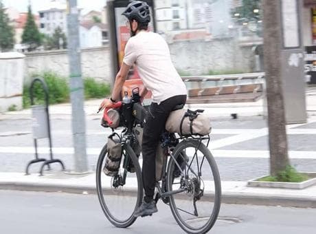 Düzce'de mola verdi! Milano'dan Tokyo'ya uzanan bisiklet yolculuğu
