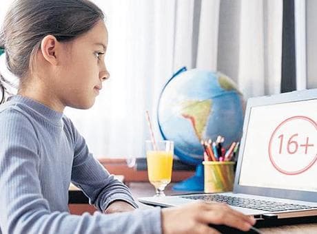 Malezya’da 16 yaş altına sosyal medya yasağı