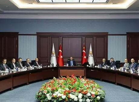 Cumhurbaşkanı Erdoğan’dan Macron ve Netanyahu’ya çok sert tepki: Kimse macera peşinde koşmasın