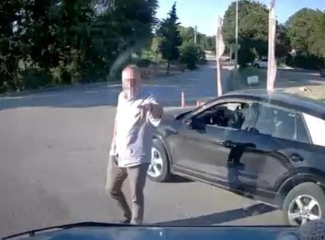 Savcı ile minibüs şoförü arasındaki kavgada yeni gelişme! 'Üzerime önce sopayla, sonra bıçakla saldırdılar'