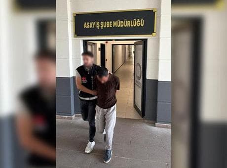 Sahte polise Gebze'de otobüs baskını! Yarım kilo altın ve binlerce lirayı alıp kaçarken yakalandı