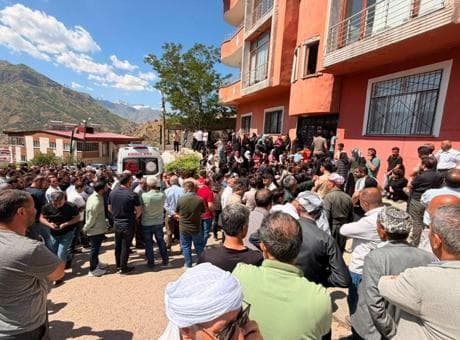 Hakkari'de aile faciası! Uzman çavuş kayınpederinin evini bastı: 4 ölü